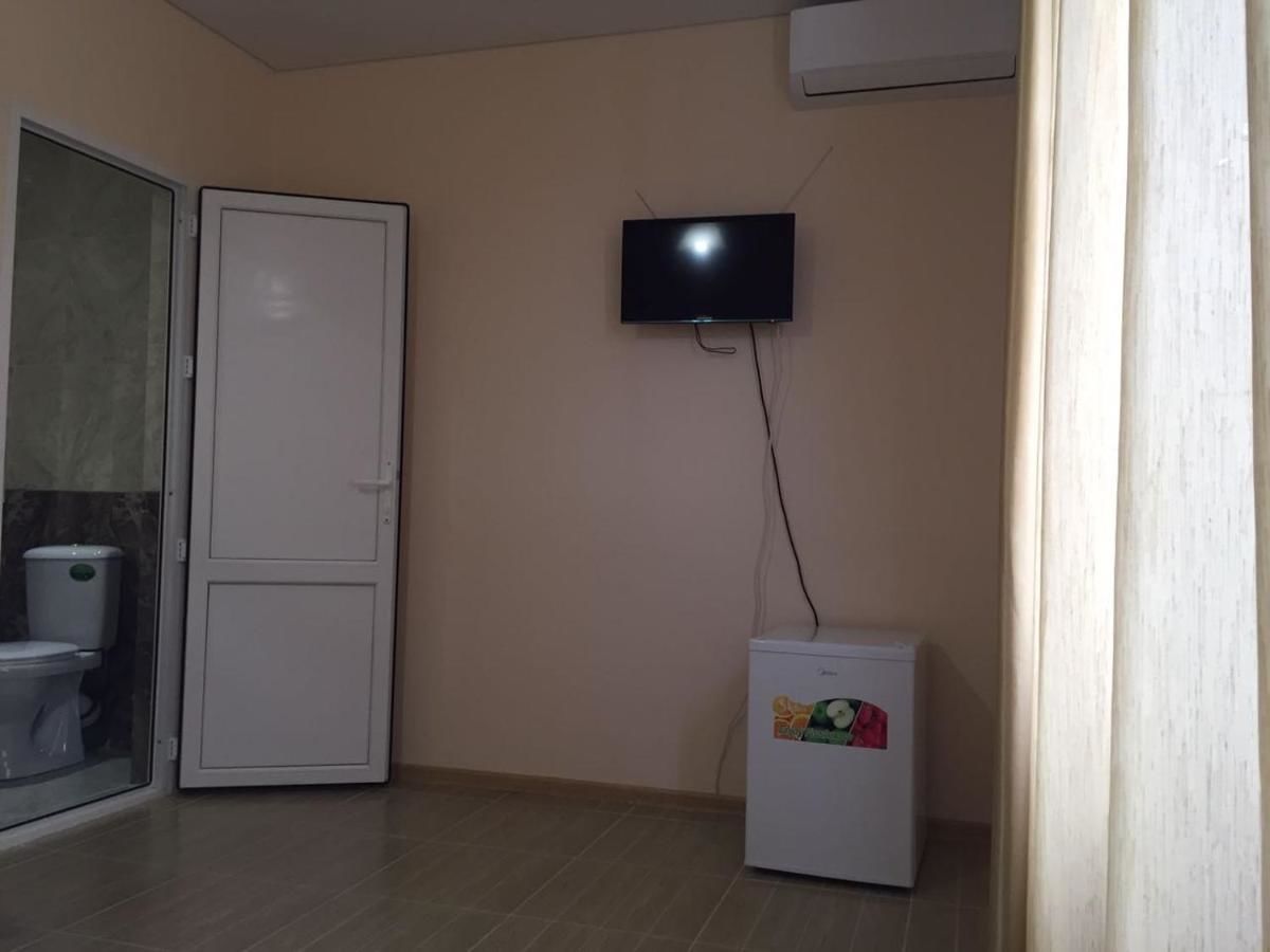 Гостевой дом Guest house Amra Сухум-12